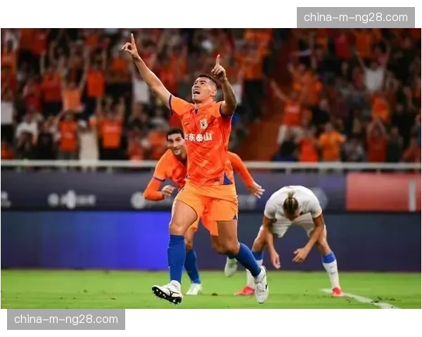 中超天王山:山东泰山2-1逆转上海海港,克雷桑梅开二度 中超天王山:山东泰山2-1逆转上海海港,克雷桑梅开二度